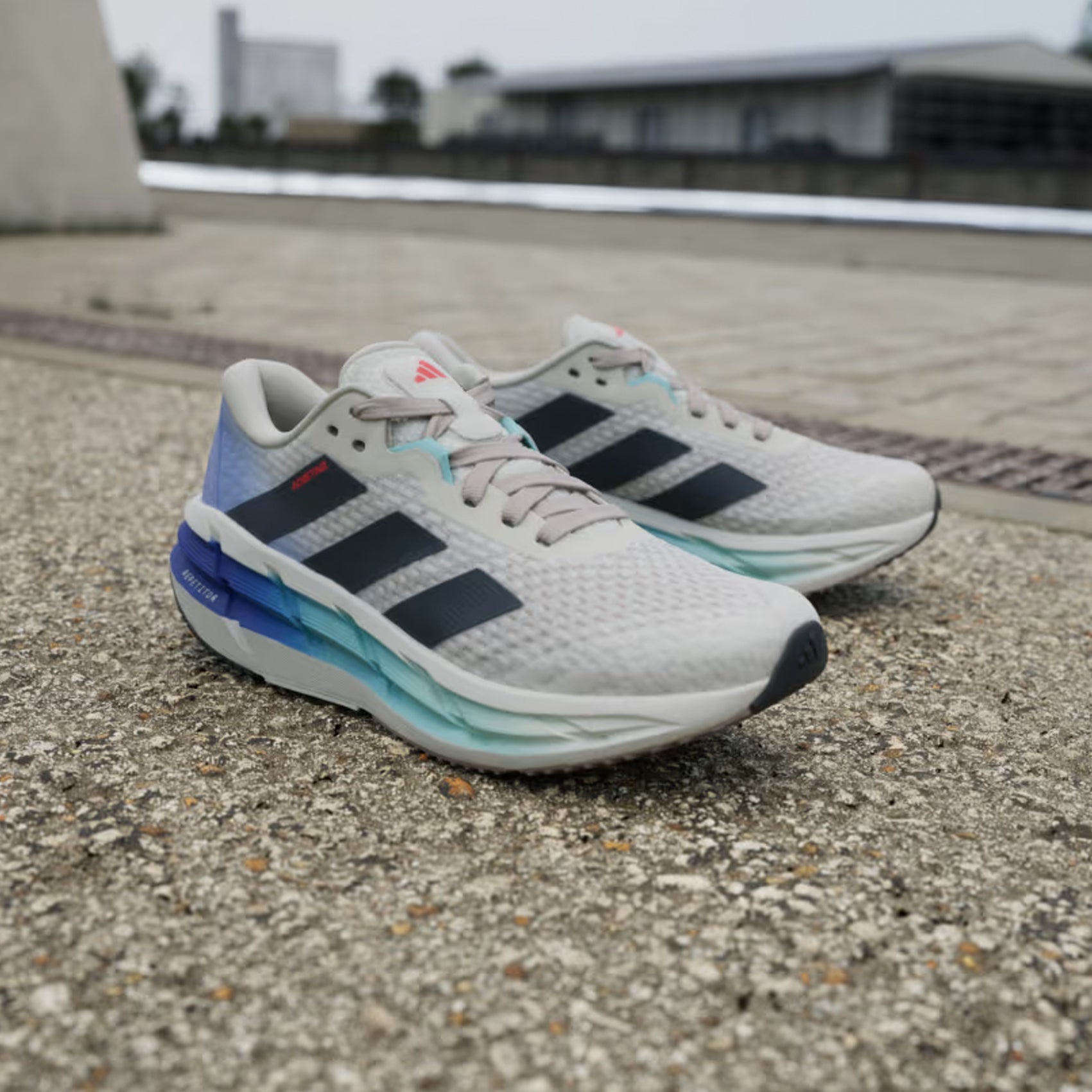 Womens adidas Adistar 3