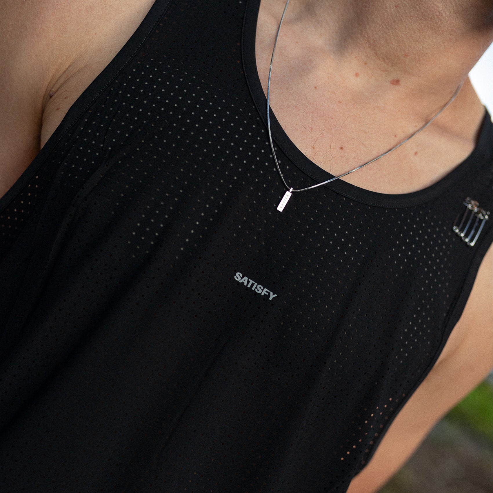Mens Satisfy Space-O Running Singlet