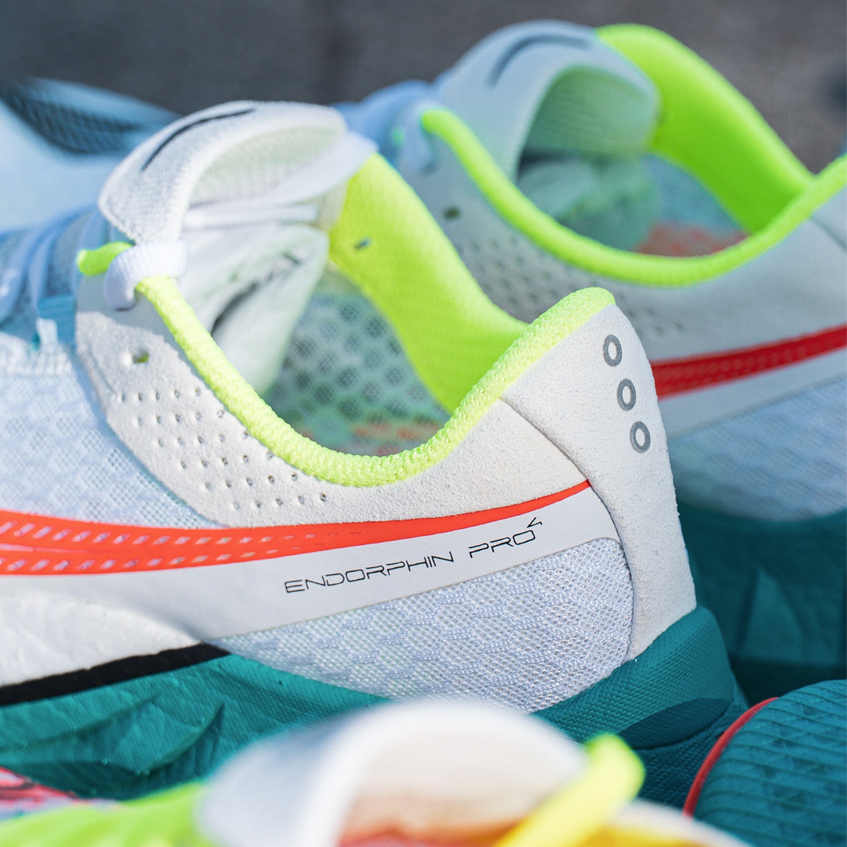 Womens Saucony Endorphin Pro 4